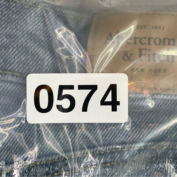 Abercrombie & Fitch Cut Off Shorts Women's 28 Blue Denim Distressed Frayed - Picture 8 of 8